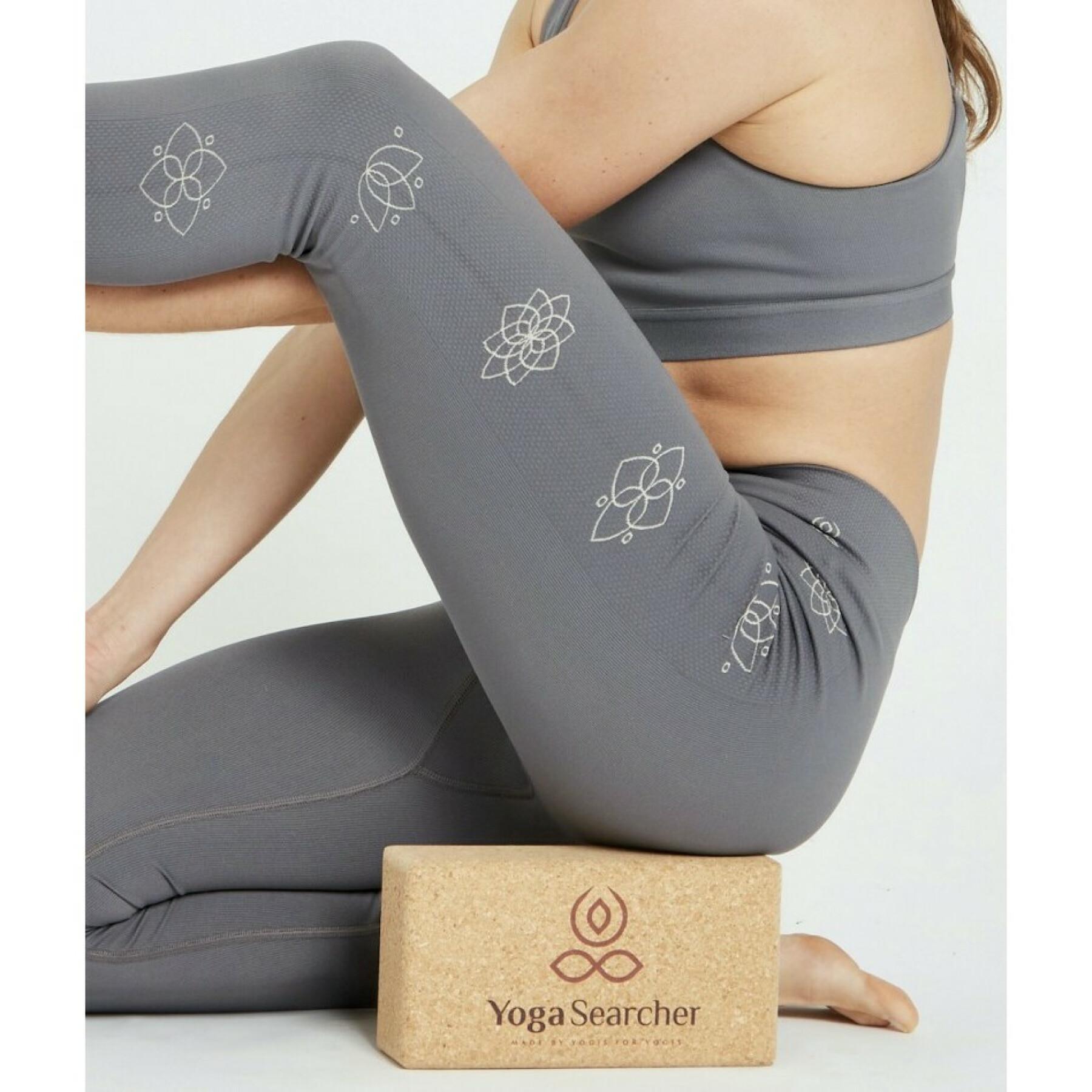 Yoga tegelsten Yoga Searcher Logo Block